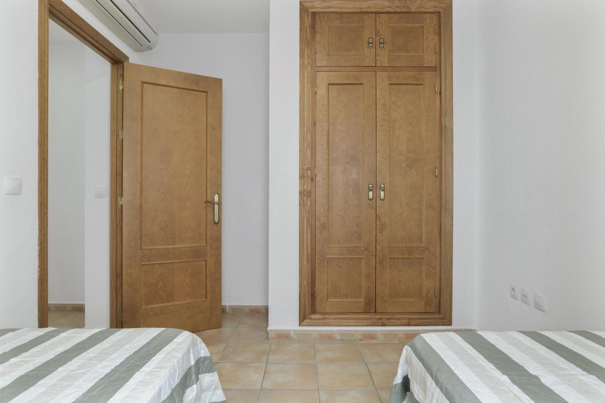Apartamento Perez Zara 5 科尼尔-德拉弗龙特拉 外观 照片